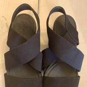 Women’s sandals